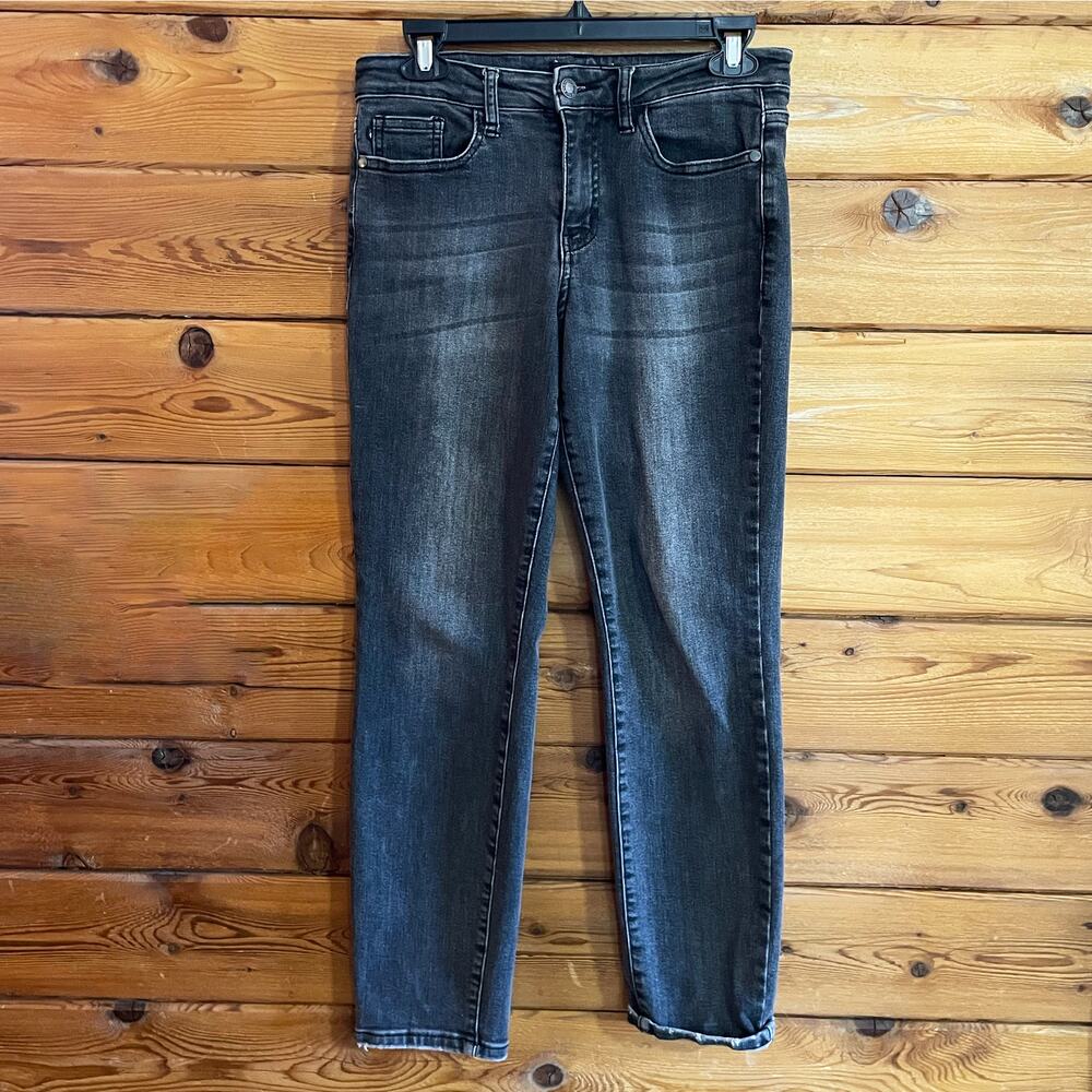 Judy Blue Boyfriend Fit Faded Black Jeans Size 3/26